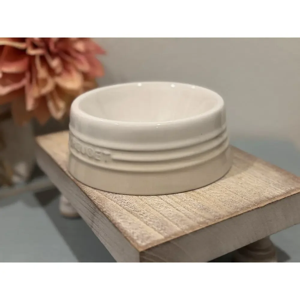 Le Creuset Meringue Stoneware Pet Bowl- 1 Dish